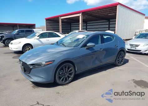2020 Mazda Mazda3 Premium Package из США, поврежденный, VIN JM1BPANM8L1168134